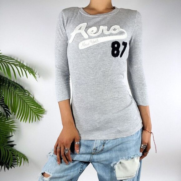Women's Y2K Aeropostale Gray Casual Fitted Long Sleeve Graphic Shirt / Medium - Picture 4 of 6